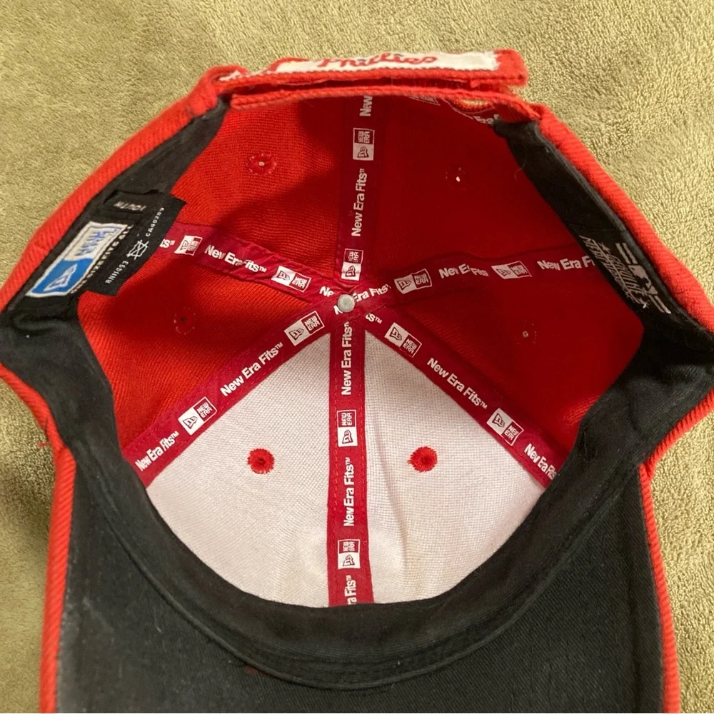 EUC New Era Philadelphia Phillies Youth Low Profile Adjustable Cap Red One Size